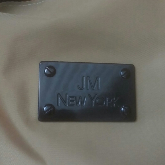 JM New York Overnight Bag - Picture 2 of 5